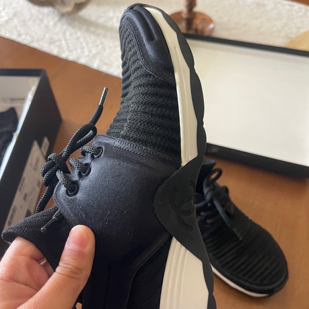 CHANEL sneakers - Picture 9 of 11